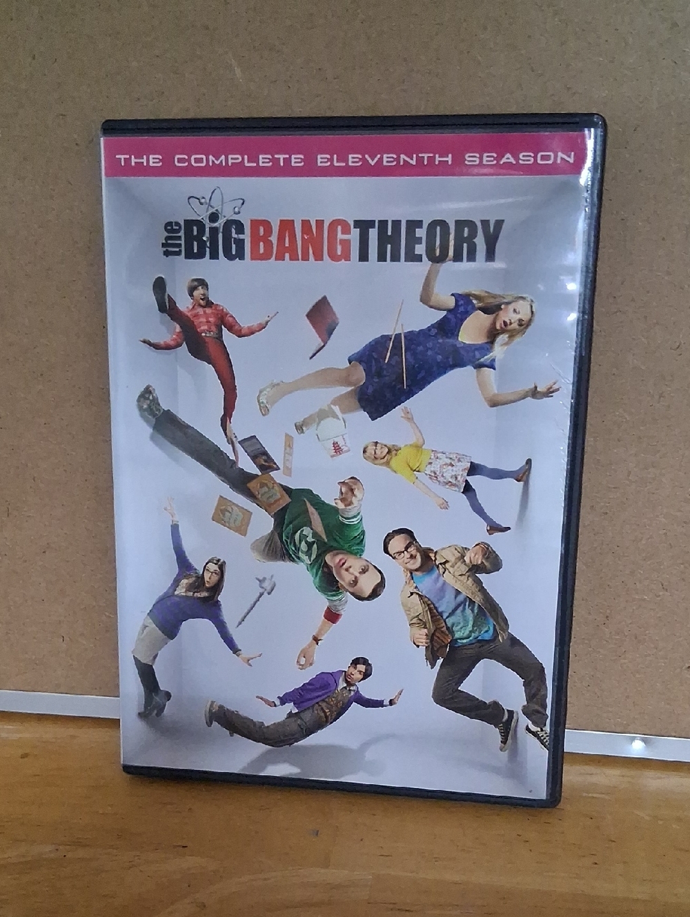 The Big Bang Theory - The Complete Eleventh Season DVD (White, Red, Black)